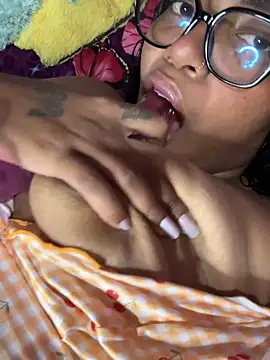 Piel Canella online show from March 2026 01:24:02 AM