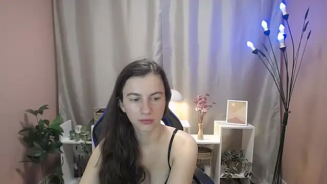 MistyBree online show from July 2026 08:10:01 AM