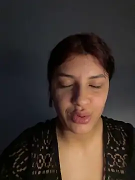 MommySexxy23 online show from April 2026 06:50:01 PM