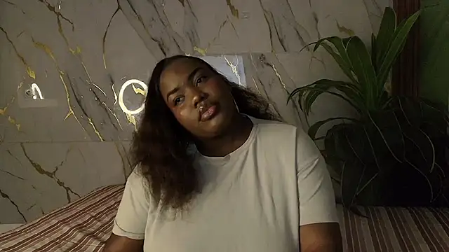 Snapshot of sophie_blake1 chatting on May 2026 12:01:02 PM sophie blake1 online show from May 2026 12:01:02 PM