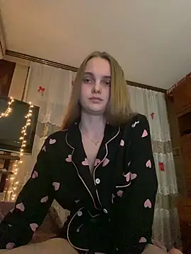 LunaVey online show from June 2026 06:23:01 PM