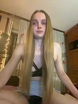 LunaVey online show from July 2026 07:42:02 PM