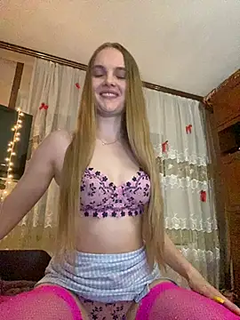 LunaVey online show from July 2026 07:01:02 PM