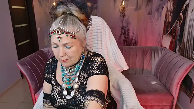 LilaMaharani online show from April 2026 12:55:01 PM