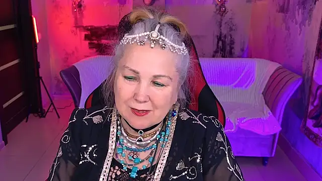 Snapshot of LilaMaharani chatting on April 2026 12:29:02 PM LilaMaharani online show from April 2026 12:29:02 PM