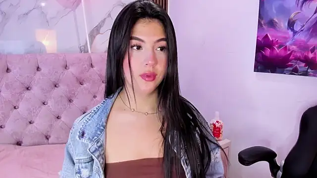 Snapshot of AbrilQuintana_ chatting on April 2026 11:27:02 AM AbrilQuintana online show from April 2026 11:27:02 AM