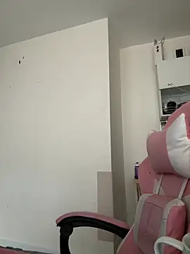 soft focus online show from April 2026 04:50:02 AM