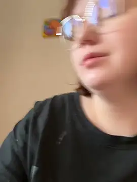 soft focus online show from April 2026 04:51:01 AM