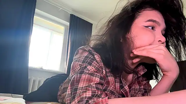 Snapshot of CartiBlue chatting on April 2026 11:37:01 AM CartiBlue online show from April 2026 11:37:01 AM