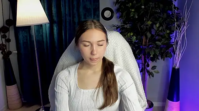 Snapshot of OliviaLang chatting on March 2026 11:03:01 AM OliviaLang online show from March 2026 11:03:01 AM