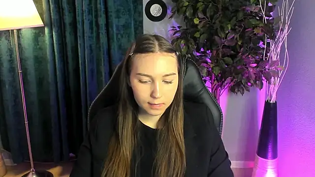 Snapshot of OliviaLang chatting on March 2026 11:04:01 AM OliviaLang online show from March 2026 11:04:01 AM