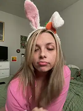 imkhloe online show from March 2026 05:50:02 PM