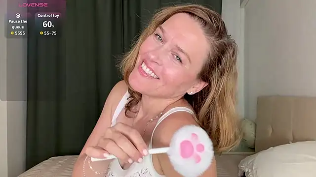 Snapshot of Lizacams chatting on June 2026 04:34:02 PM Lizacams online show from June 2026 04:34:02 PM