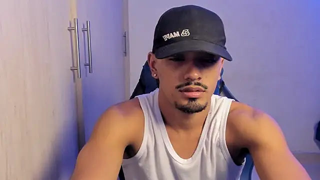 jossi12345j online show from April 2026 10:56:02 PM