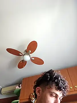 Andreakkkk online show from April 2026 03:47:02 PM