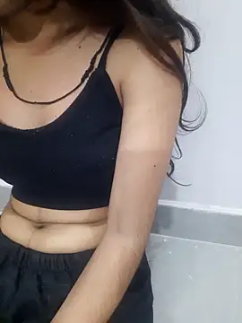 Tanu688 online show from April 2026 06:43:01 PM