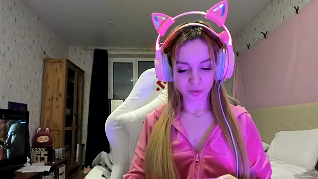 Snapshot of LinaKunilina chatting on March 2026 07:31:02 PM LinaKunilina online show from March 2026 07:31:02 PM