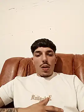 danbig01 online show from April 2026 06:09:01 PM