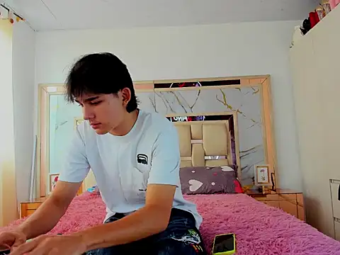 monky 0002 online show from March 2026 03:07:01 PM