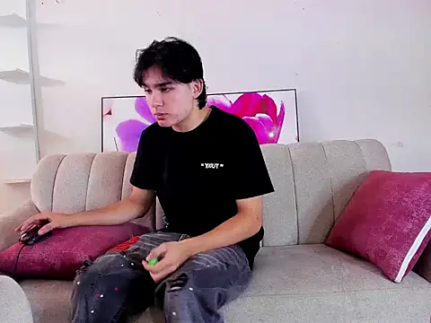 monky 0002 online show from April 2026 02:58:01 PM