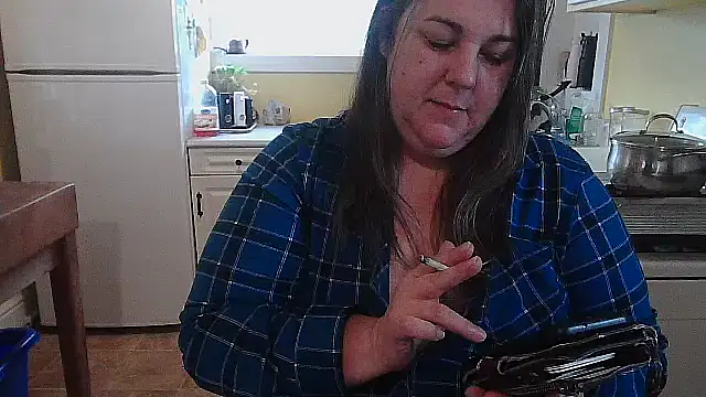 smalltowntrouble online show from April 2026 01:40:01 PM