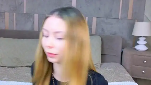 Tessa Cross online show from March 2026 05:46:01 AM