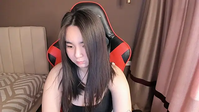 twittykiki online show from March 2026 03:24:01 AM