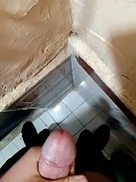 dzniyaak online show from March 2026 10:20:01 PM