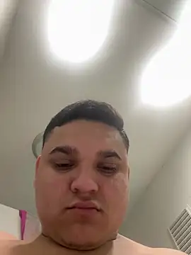 ChubbyboyVnz online show from March 2026 01:46:02 AM