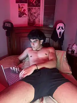 IronLatino online show from April 2026 03:02:01 AM