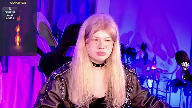 LilithNlsn online show from April 2026 09:34:03 PM