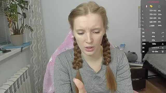 Mary Blu online show from October 2025 02:09:01 PM