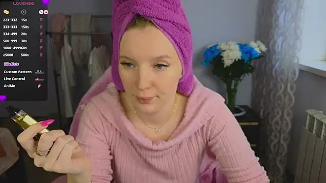 Mary Blu online show from April 2026 04:12:01 AM