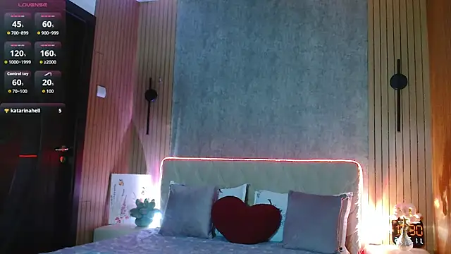 Snapshot of KatarinaHeaven chatting on May 2026 09:31:02 PM KatarinaHeaven online show from May 2026 09:31:02 PM