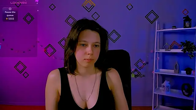 aria wild  online show from April 2026 07:05:02 PM