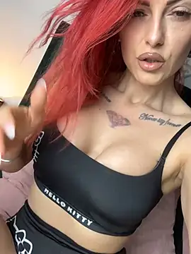 Lxyrose online show from April 2026 06:32:01 PM