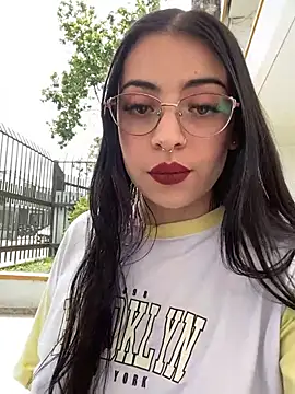Morgana Pink online show from May 2026 04:02:02 PM