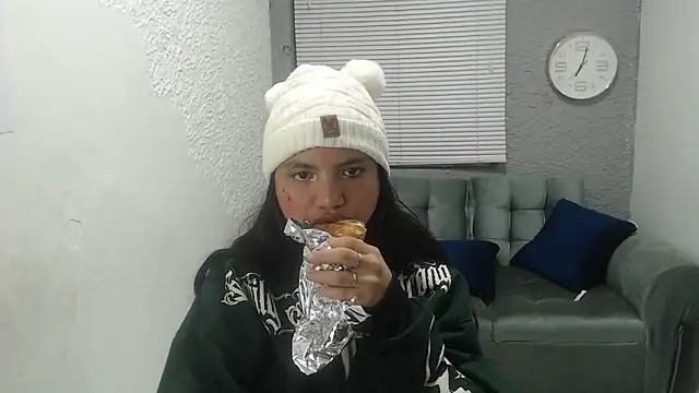 kimmyfuckass online show from April 2026 12:19:02 PM