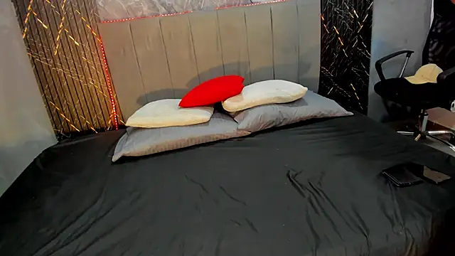 TedyX99 online show from April 2026 04:21:02 PM