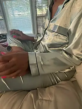 TrustMySoles online show from April 2026 02:54:01 PM