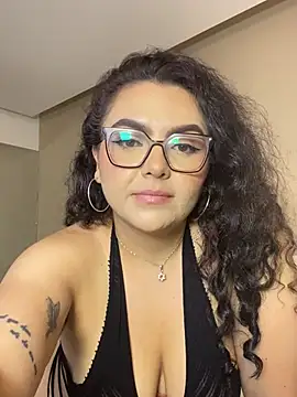 AlmaraRouge online show from July 2026 08:25:01 PM