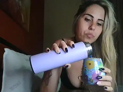 Emilyvuxa online show from April 2026 07:49:01 PM