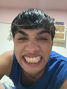 Lucasss2204 online show from March 2026 04:24:04 AM