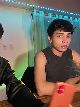 Lucasss2204 online show from April 2026 04:48:01 AM