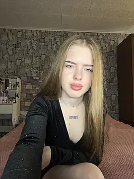 KayShaw online show from April 2026 04:32:01 AM