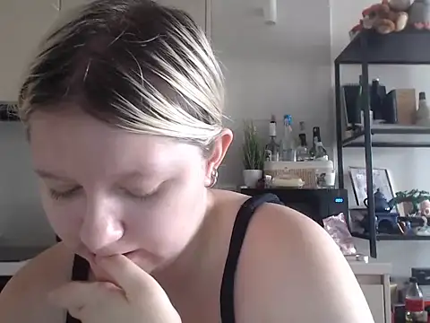 Snapshot of LenaSecret19 chatting on June 2026 05:41:02 AM LenaSecret19 online show from June 2026 05:41:02 AM