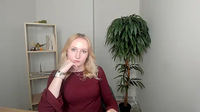 CatarinaGulla online show from March 2026 09:15:01 AM