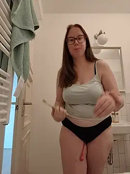 Snapshot of CelineThompson chatting on May 2026 03:39:02 PM CelineThompson online show from May 2026 03:39:02 PM