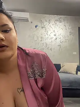 Snapshot of julietalovee chatting on March 2026 07:58:02 AM julietalovee online show from March 2026 07:58:02 AM