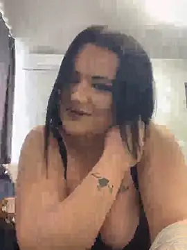 Snapshot of julietalovee chatting on March 2026 01:37:01 PM julietalovee online show from March 2026 01:37:01 PM